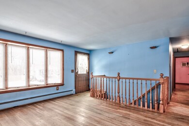 9 Hemlock Dr, Medway, MA 02053 - photo 2