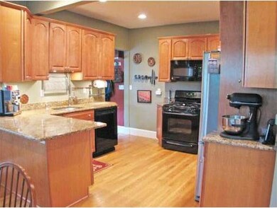 10 Richardson Ave unit 1, Arlington, MA 02476 - photo 4