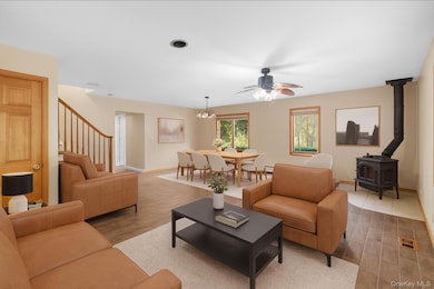 6 Autumn Ln, Monroe, NY 10950 - photo 2