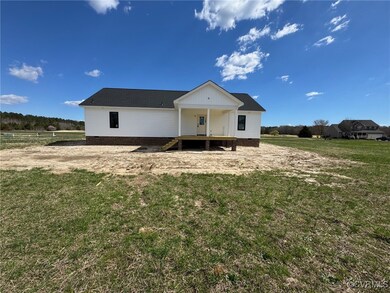 116 Mitchells Ln, Tappahannock, VA 22560 - photo 2