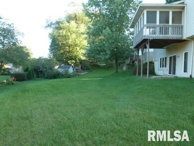 1895 14th St, Bettendorf, IA 52722 - photo 4