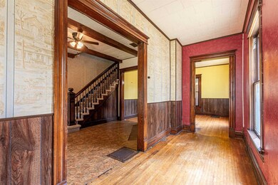 714 N Jackson St, Auburn, IN 46706 - photo 7