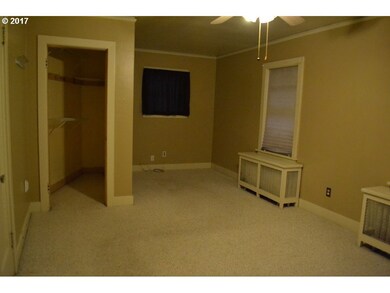 405 W 3rd St, the Dalles, OR 97058 - photo 3