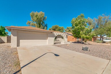 7142 S La Rosa Dr, Tempe, AZ 85283 - photo 3