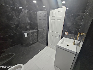 1354 W Gowen St unit 1356, Coal Township, PA 17866 - photo 7