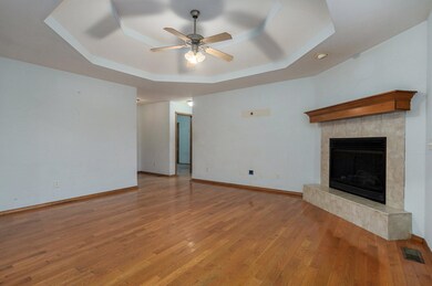 4406 W Tilden St-7