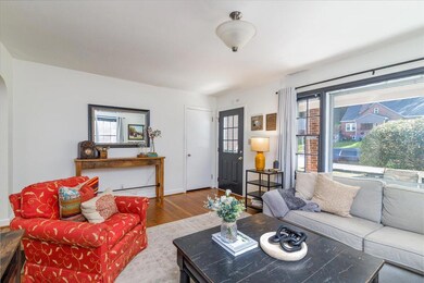 05-5 1515 Main St-6002-Edit