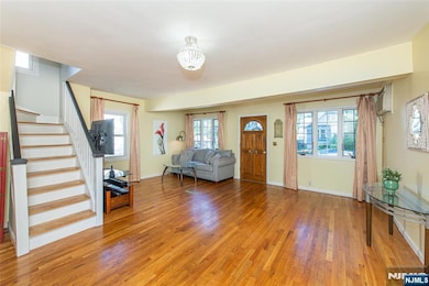 237 Washington Ave, Rutherford, NJ 07070 - photo 4