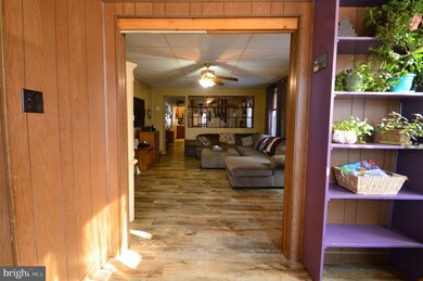 319 S 18th St, Allentown, PA 18104 - photo 5