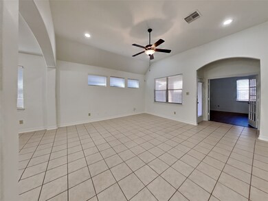 10224 Forest Glade Ct, Conroe, TX 77385 - photo 4