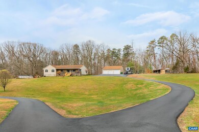 4197 Huff Hollow Rd, Earlysville, VA 22936 - photo 2