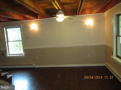 4564 E Mill Hill Rd, East Greenville, PA 18041 - photo 5