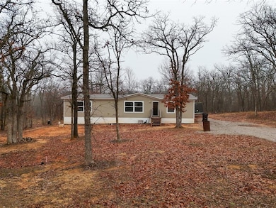 10697 Chandler Way, McLoud, OK 74851 - photo 2