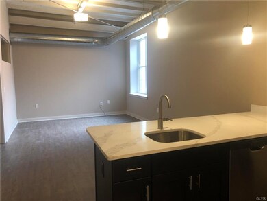 124 W Union Blvd unit 205, Bethlehem, PA 18018 - photo 2