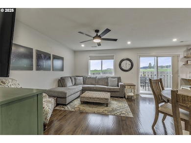 1028 E 16th St, Lafayette, OR 97127 - photo 4