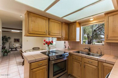 3625 E Laurel Ln-7