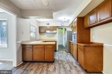 4115 Crosswick Turn, Bowie, MD 20715 - photo 6