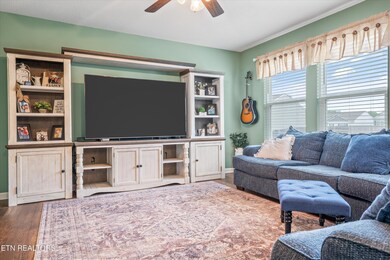 12-9502 Joy Denise Ln-12