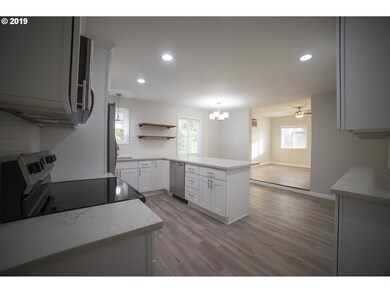 515 W 14th St, the Dalles, OR 97058 - photo 5