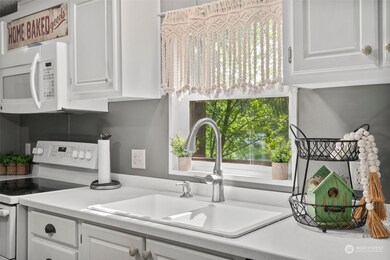 21927 183rd Ct SE, Yelm, WA 98597 - photo 7