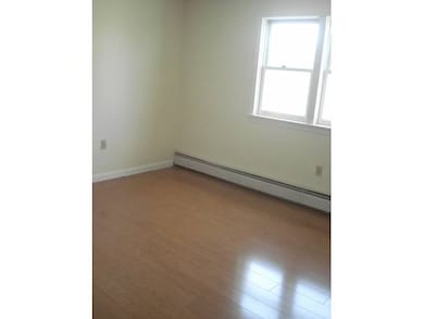 unlisted-address, Nashua, NH 03063 - photo 4