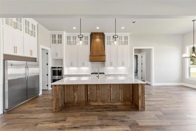 1012 Estancia Blvd, Weatherford, TX 76088 - photo 7