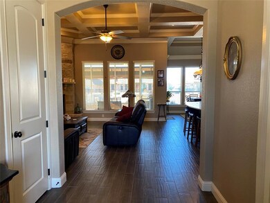 424 River Bank Ln, Granbury, TX 76049 - photo 3