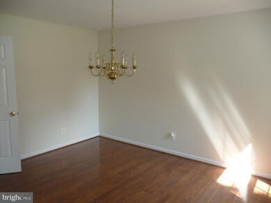 3044 Queensberry Dr, Huntingtown, MD 20639 - photo 4