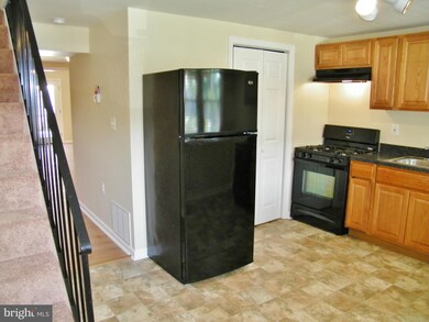 3225 Bero Rd, Halethorpe, MD 21227 - photo 3