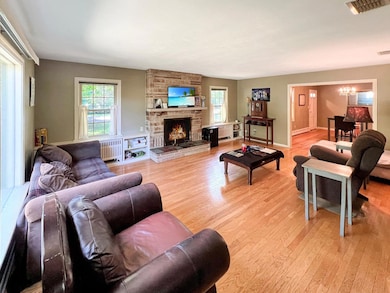 401 Southmoor Rd, La Porte, IN 46350 - photo 2