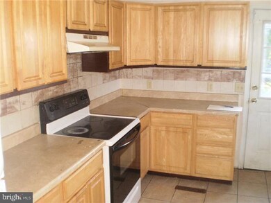 630 S 16 1/2 St, Reading, PA 19606 - photo 6