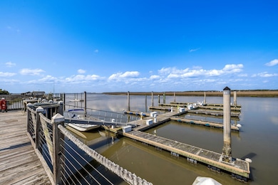 26-web-or-mls-3701 Dockside rd unit 302