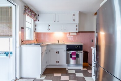 626 Eastern Ave, Lynn, MA 01902 - photo 2