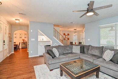 1313 Arlington St, Houston, TX 77008 - photo 5