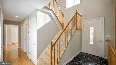 11609 Maddox Ct, North Potomac, MD 20878 - photo 3