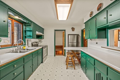 Cheerful Kitchen