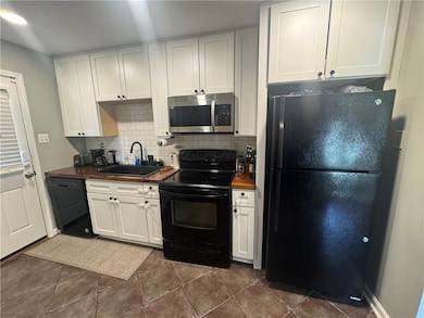 6037 Kitchen