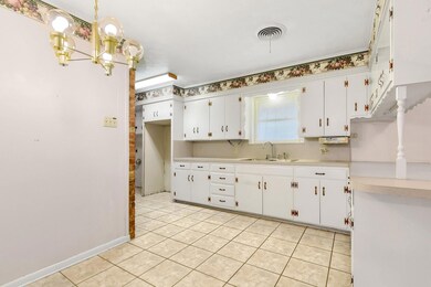 1012 Deleon St, Denison, TX 75020 - photo 5