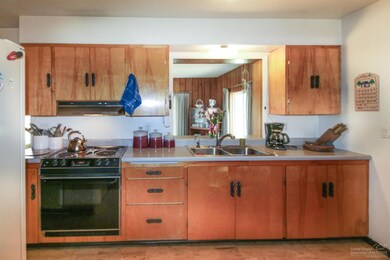 61247 Benham Rd, Bend, OR 97702 - photo 7