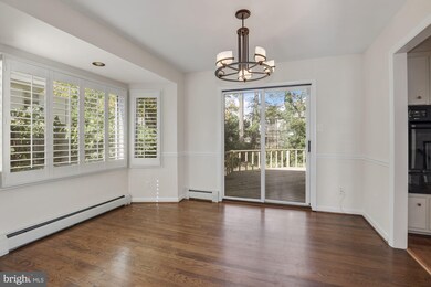 6714 Moly Dr, Falls Church, VA 22046 - photo 5