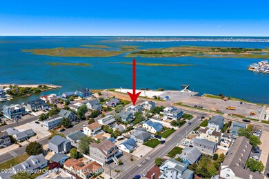 381W11thStDroneArrow-6