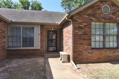 1801 W Hot Springs St, Broken Arrow, OK 74011 - photo 4