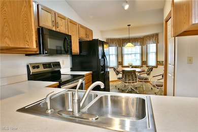 3 Harneds Landing unit 3, Cortland, OH 44410 - photo 7