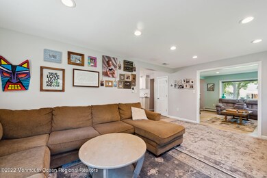07Living Room