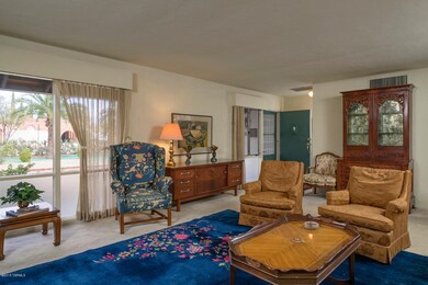 Large Great Room looking toward front do