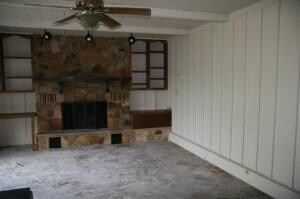Int-Den & Utility room (4)