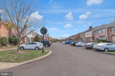 1 Gatehouse Ln, Doylestown, PA 18901 - photo 4