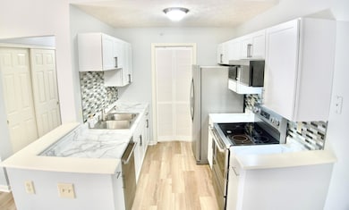 561 Napa Valley Ln unit 11, Crestview Hills, KY 41017 - photo 6