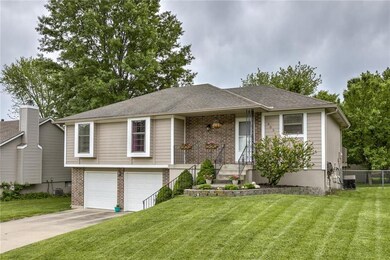 605 Valley View N A, Raymore, MO 64083 - photo 2