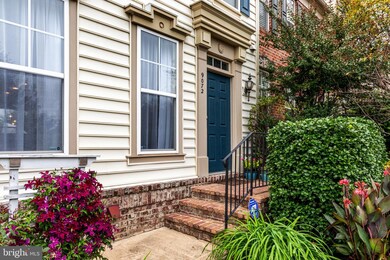 9072 Marble Falls Ct, Bristow, VA 20136 - photo 3